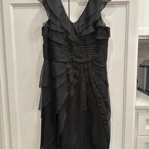 Adrianna Papell tiered chiffon cocktail dress black size 16
